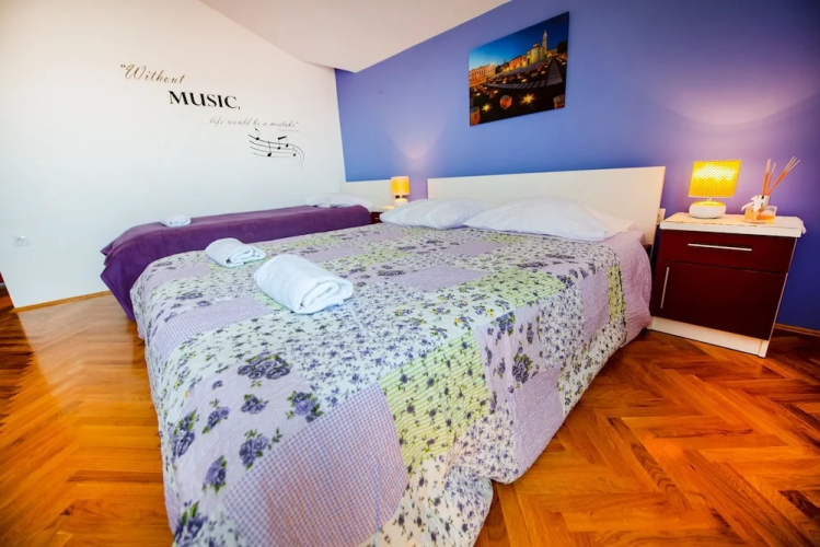 Penthouse Lux Mareta