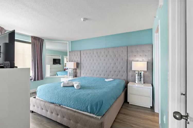Beach Colony Resort by Elliott Beach Rentals