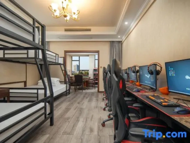 Standard Quintuple room