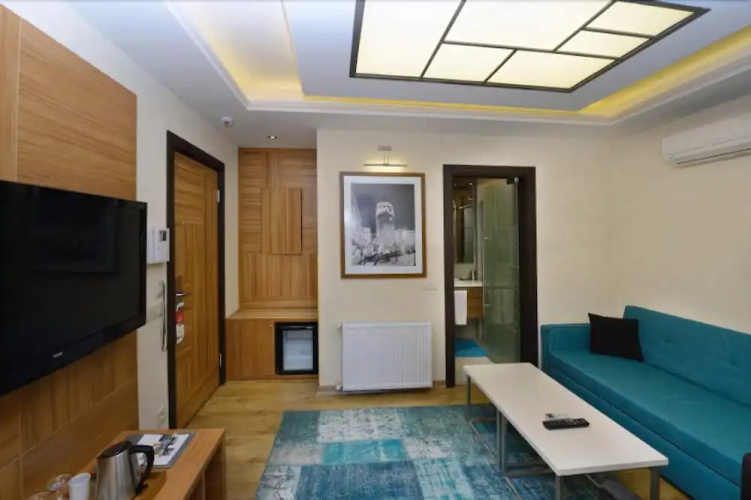 Collage Cihangir 33