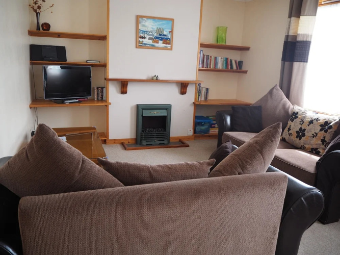 Decca Apartments