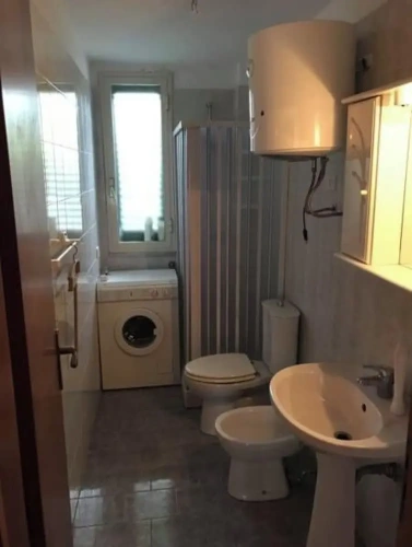 Classic Sextuple Apartment