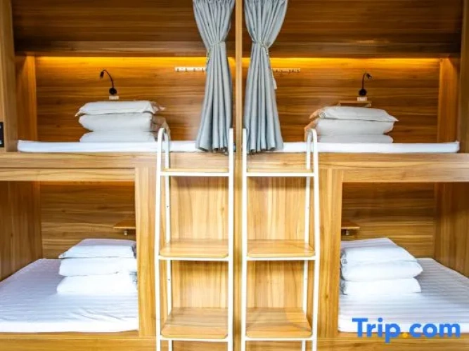 Bed in Dorm