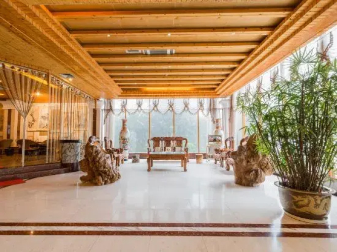 Yunti Hotel