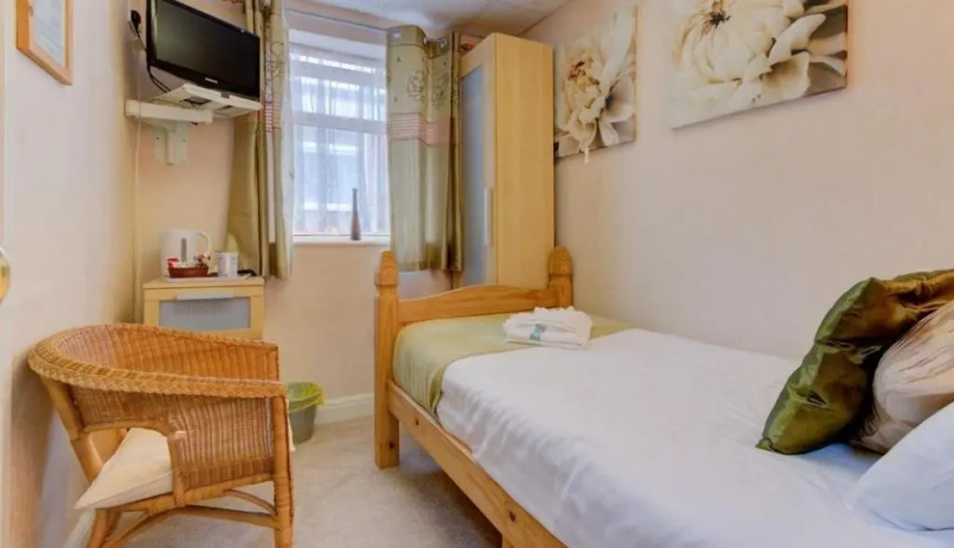 Standard Single room