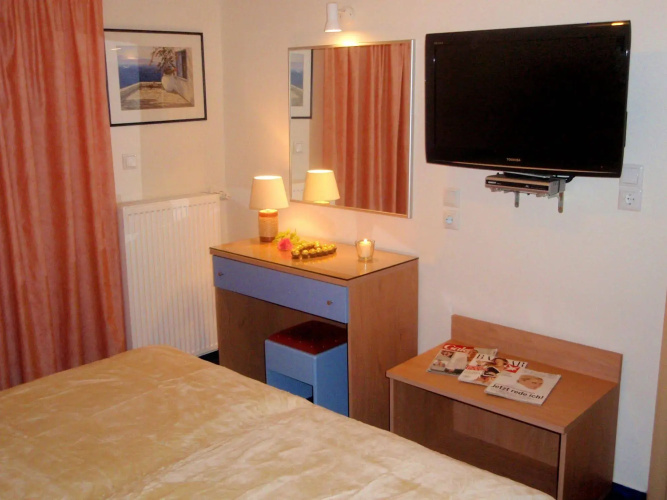 Hotel Taxiarhis