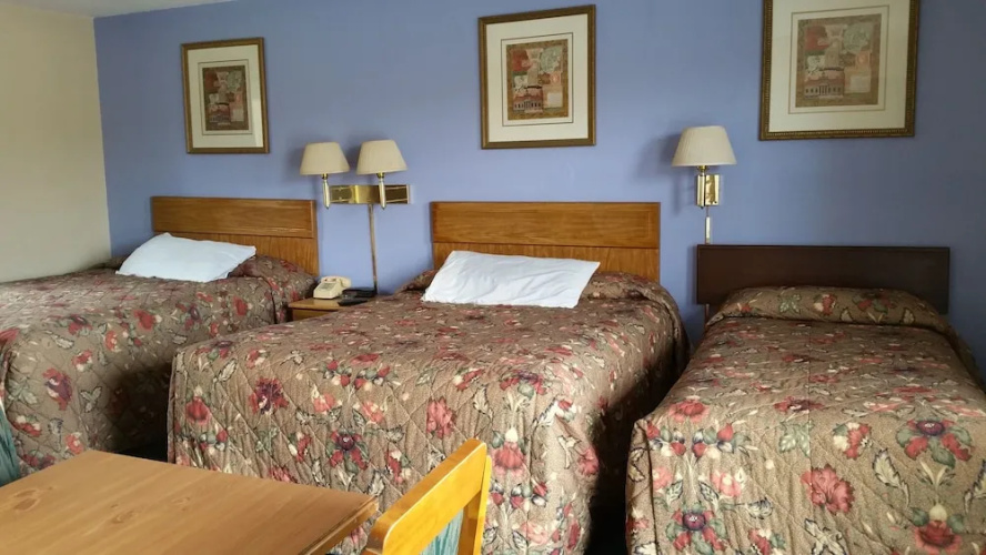 Spillway Motel