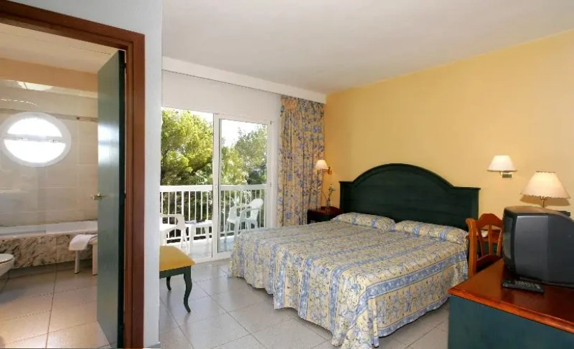 Standard Double room with balcony