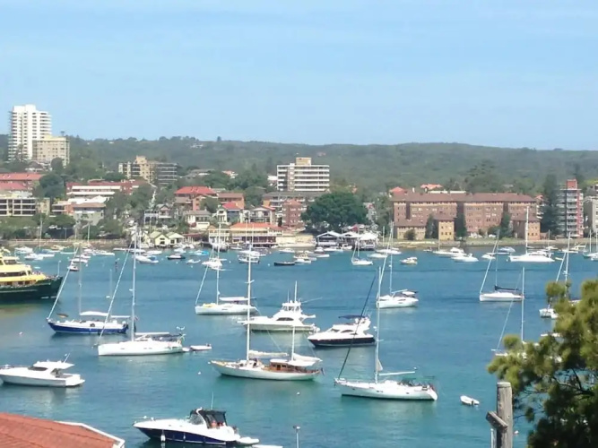 CRES0 - Manly - The Crescent