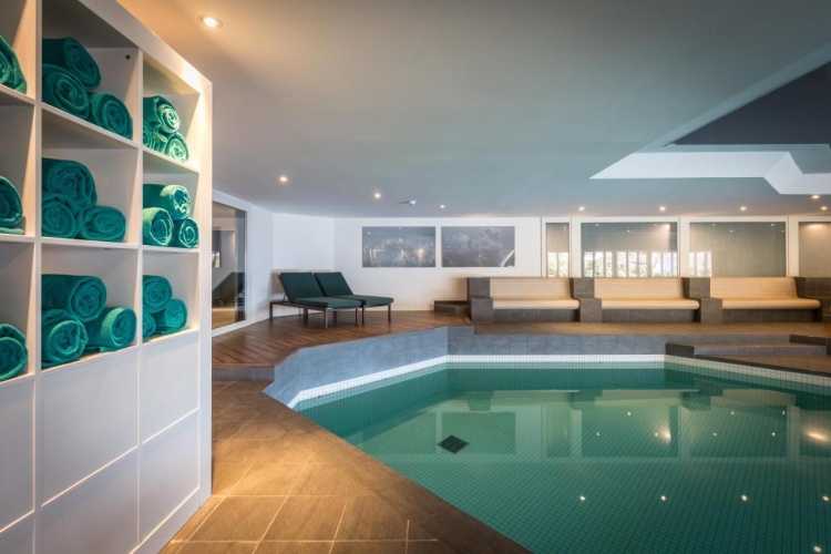 HUUS Hotel Gstaad photo 21