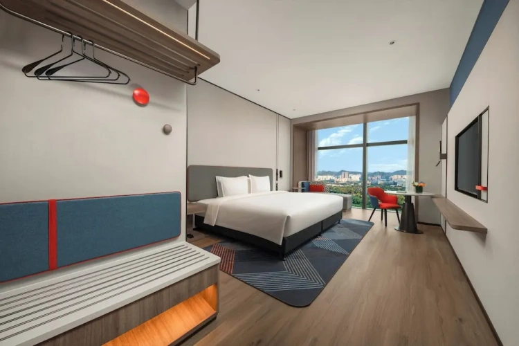 Standard Double room with golf view