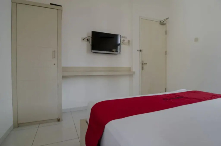 RedDoorz @ Mataram
