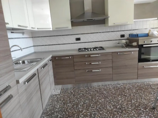 3 Bedrooms Apartment
