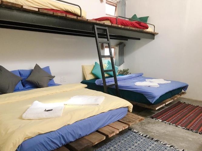 Standard Triple room