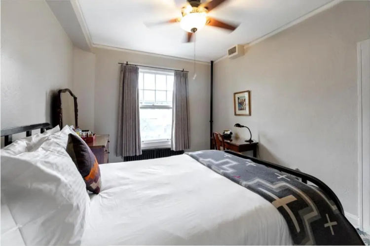 The Hotel Congress