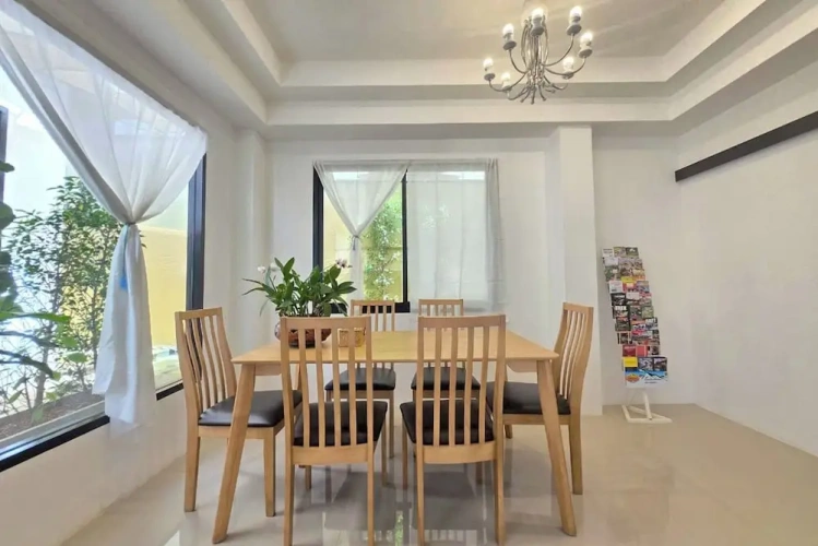 3 Bedrooms Cottage