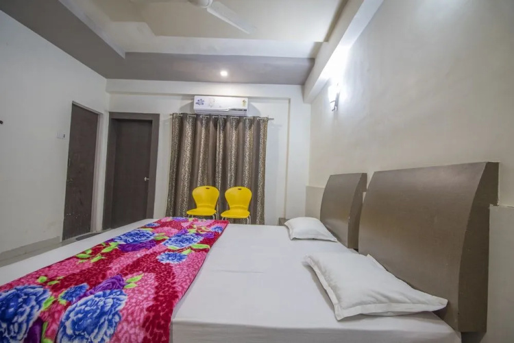 Hotel Yogiraj Palace