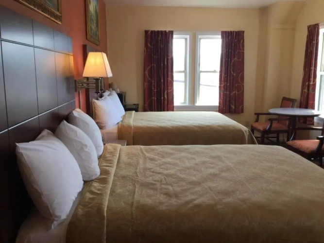 Deluxe Quadruple room