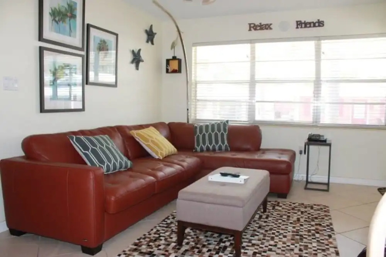 Aloha Kai - Unit 8 2 Bedrooms 1 Bathroom Apts