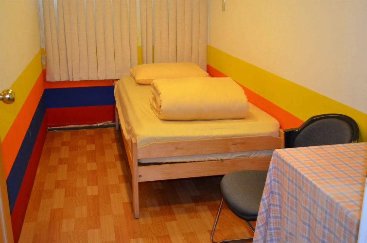 Holo Hostel