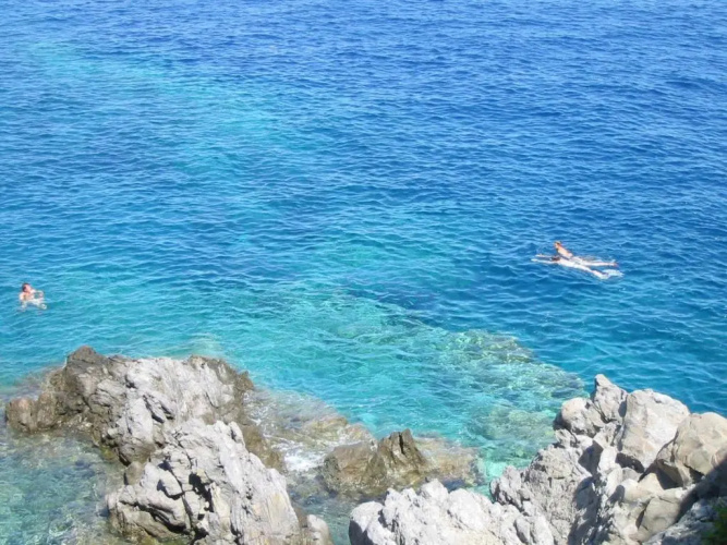 Villa "mare" - Suspended Over the sea