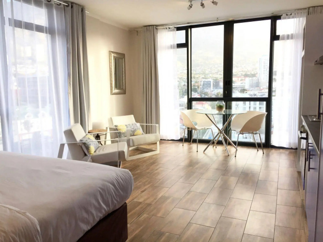 Four Seasons Apartments