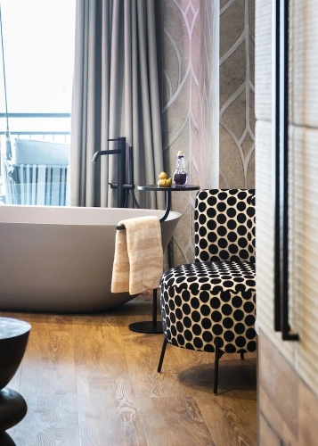 Suite with balcony