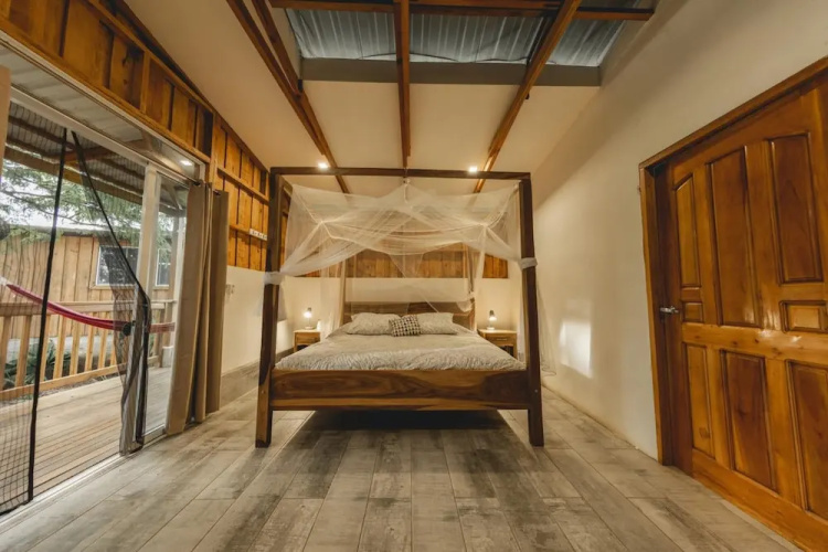 Calalas Lodge