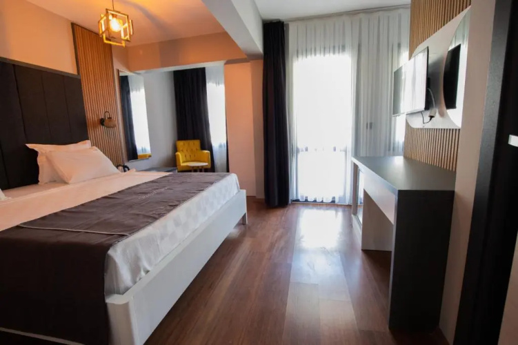 Rodis Hotel
