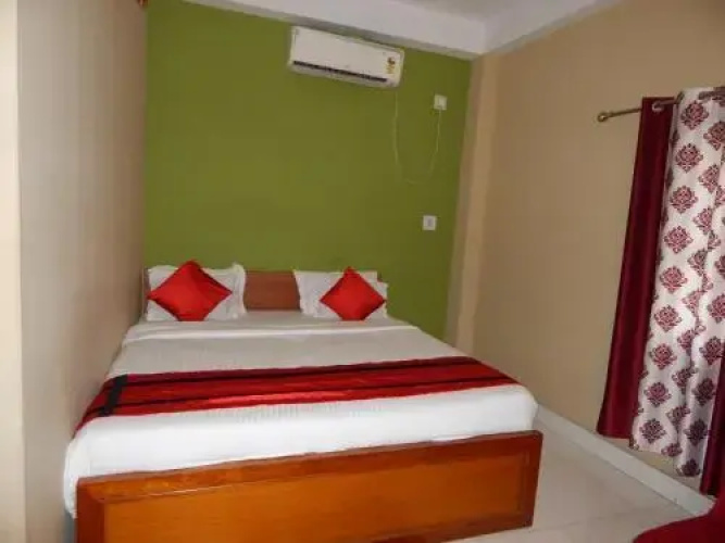 Breeze Hotel