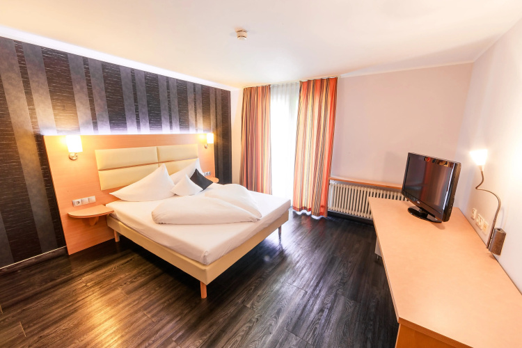 PLAZA INN Stuttgart-Ditzingen