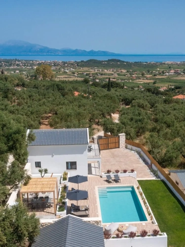 3 Bedrooms Villa