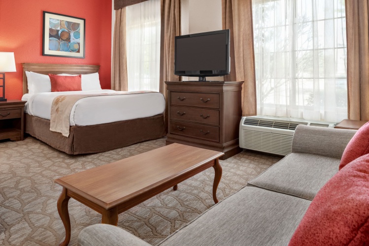 Baymont By Wyndham Greensboro/Coliseum photo 7