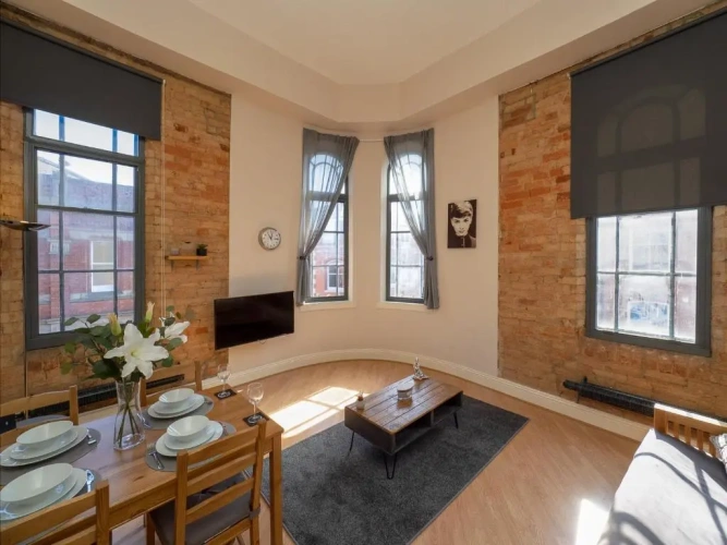1 Bedroom Apartment