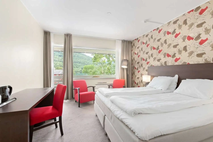 Superior Double room with balcony and with sea view