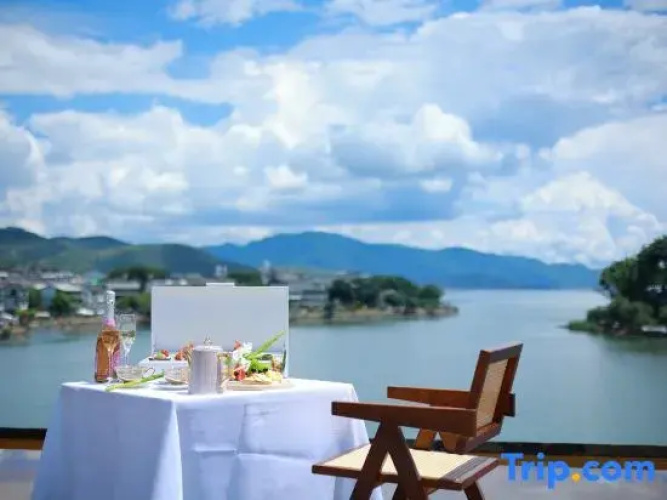 Arcadia  Seaview Design Hotel