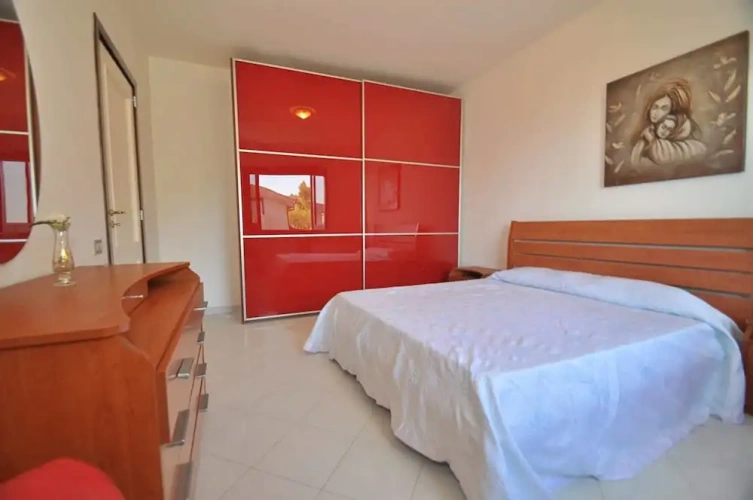 4 Bedrooms Villa