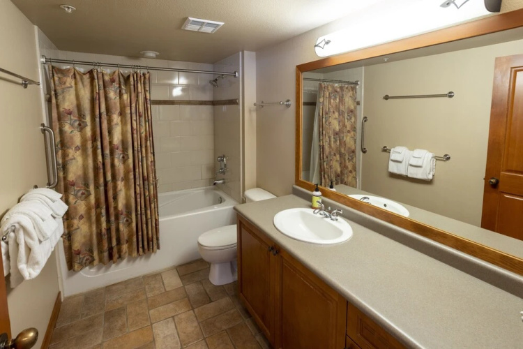 1102 - Two Bedroom Standard Eagle Springs West 2 Condo by RedAwning