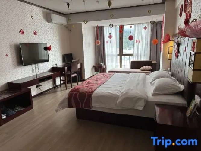 1 Bedroom Suite