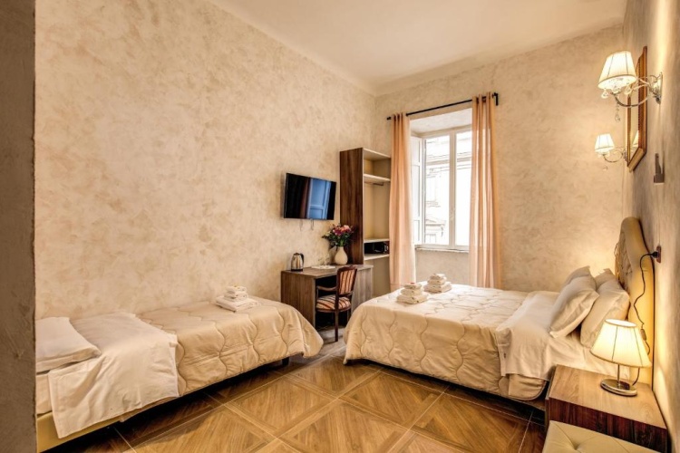 Deluxe Triple room