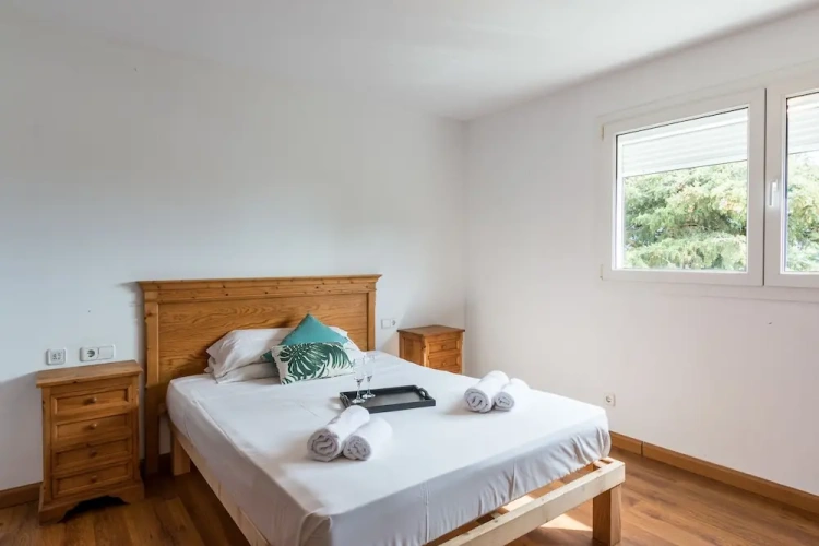 2 Bedrooms Villa