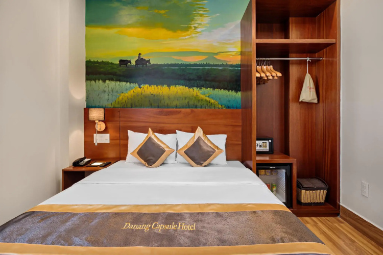 AncyrA Capsule Hotel