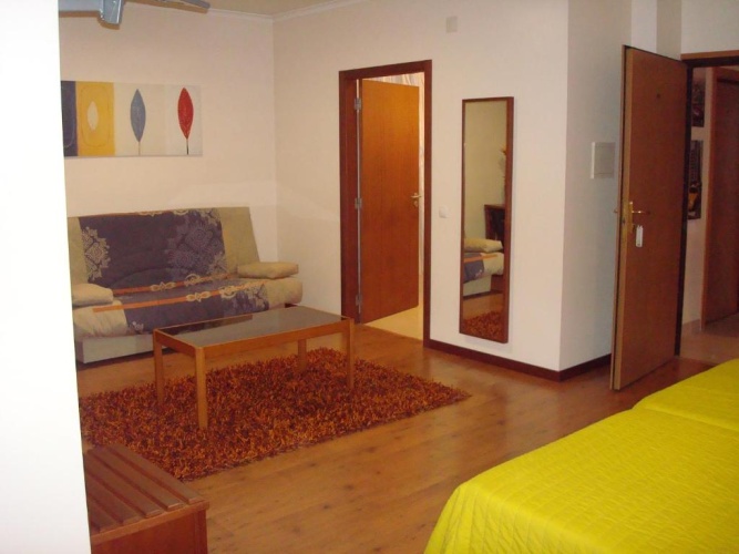 Standard Triple room with view