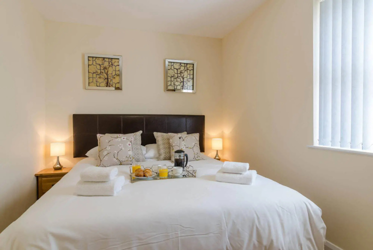 Giant Serviced Apartments