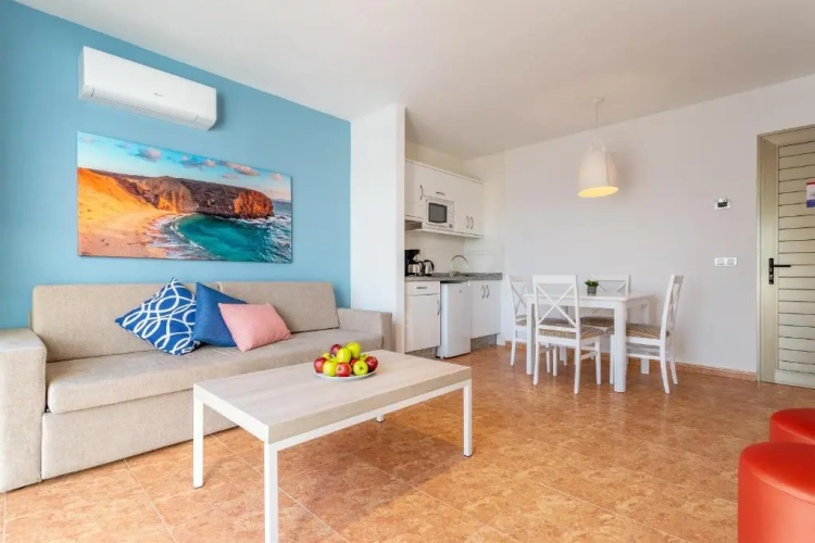 1 Bedroom Apartment with pool view
