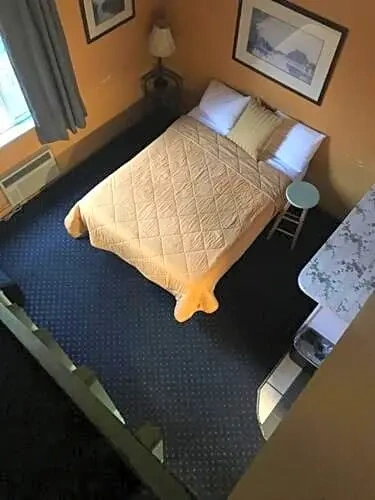 2 Bedrooms Suite