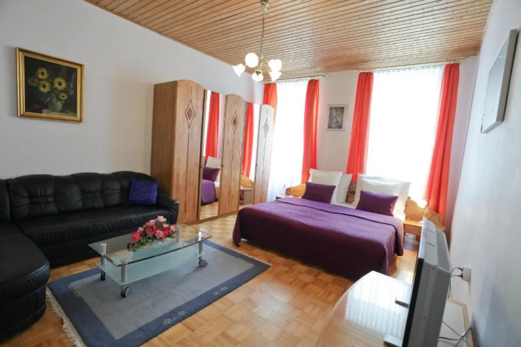 Mozart Apartments