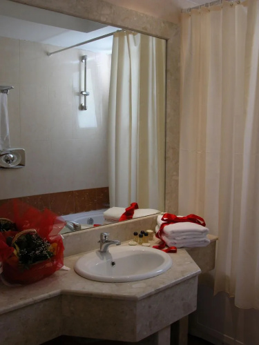 Ithea suites hotel