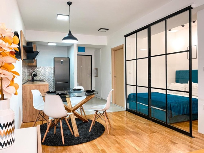 1 Bedroom Apartment