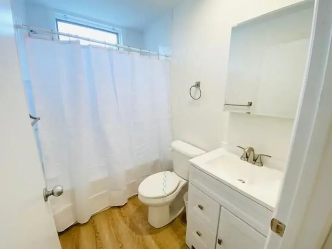 Olive Avenue 1B